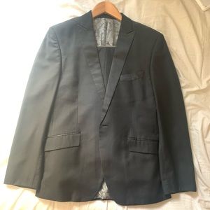 Men’s black Tuxedo 2 piece